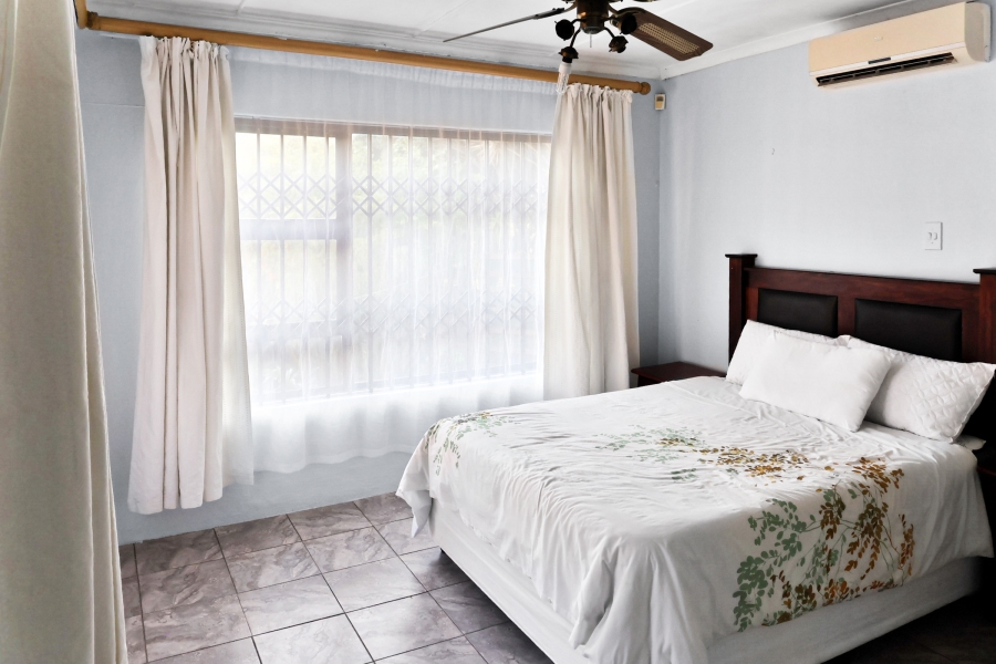 To Let 4 Bedroom Property for Rent in Beacon Bay Eastern Cape